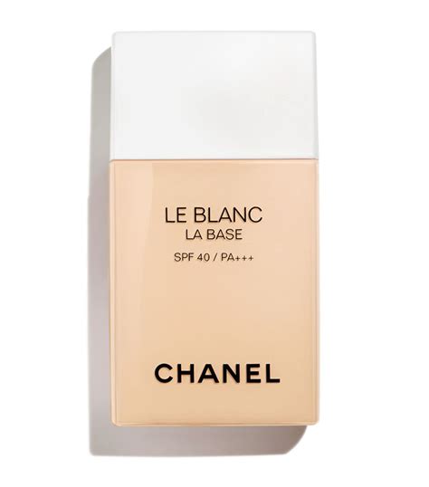 chanel le blanc liquid foundation review|chanel foundation reviews uk.